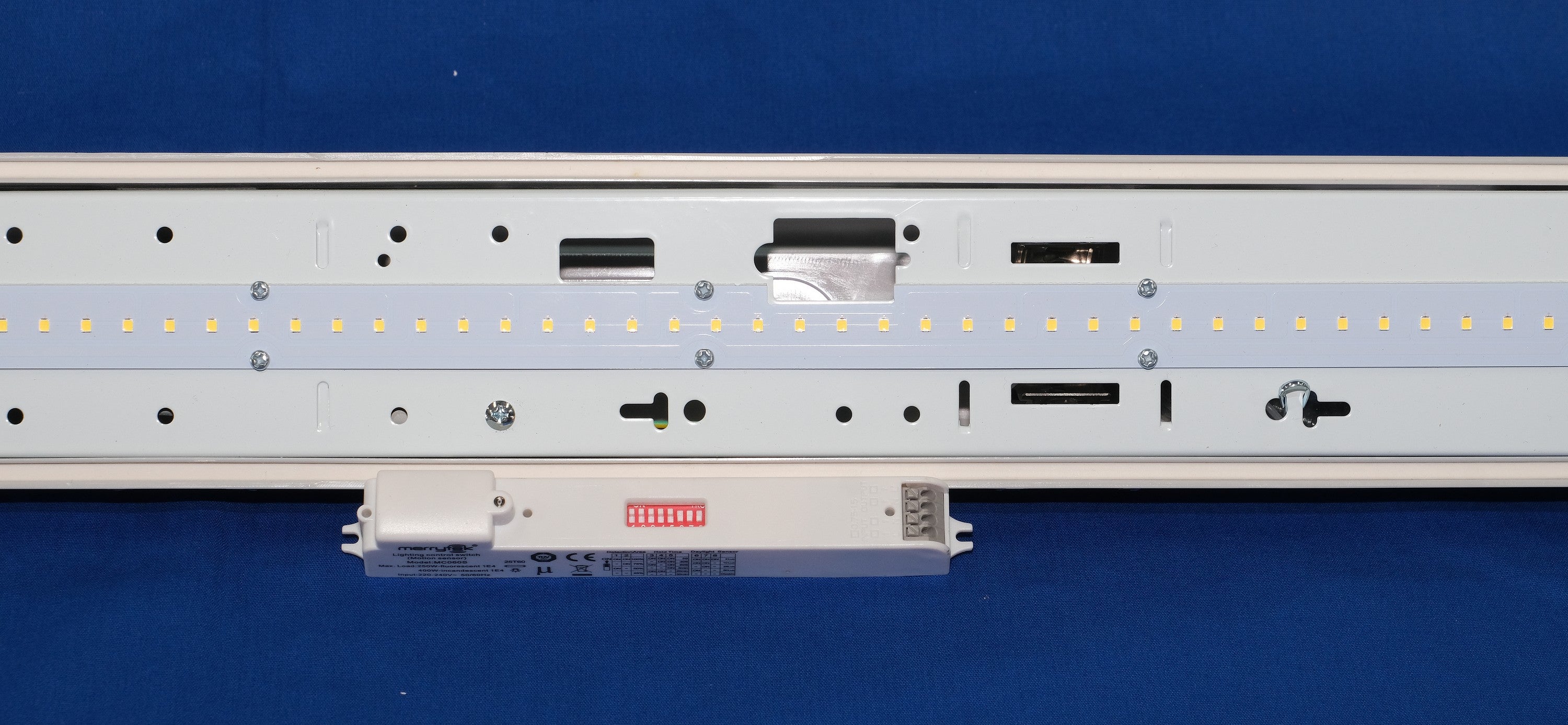 TR15E - IP66 - 54 WATT EMERGENCY LED